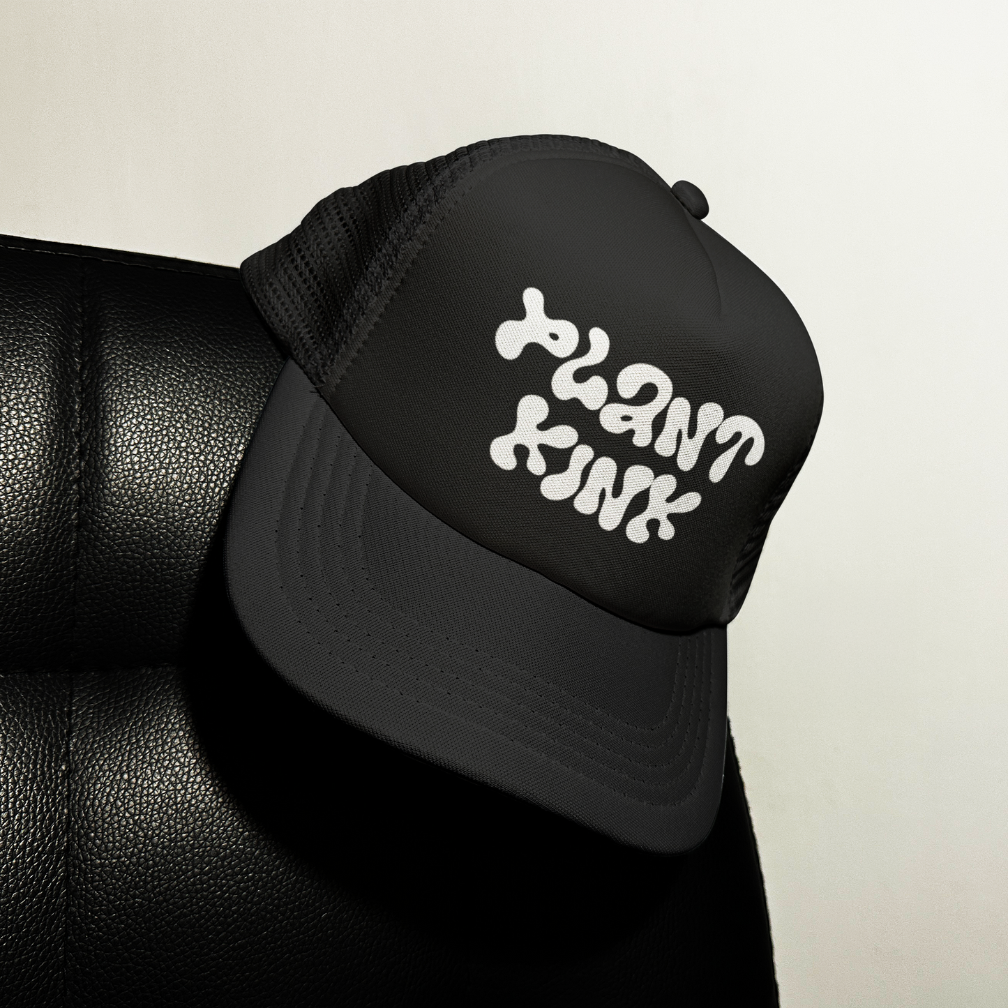 PLANT KINK TRUCKER 001